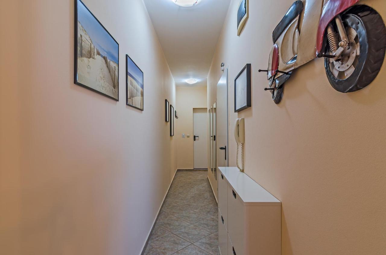Апартаменти Ивайло / Ivaylo Apartments Burgas ภายนอก รูปภาพ