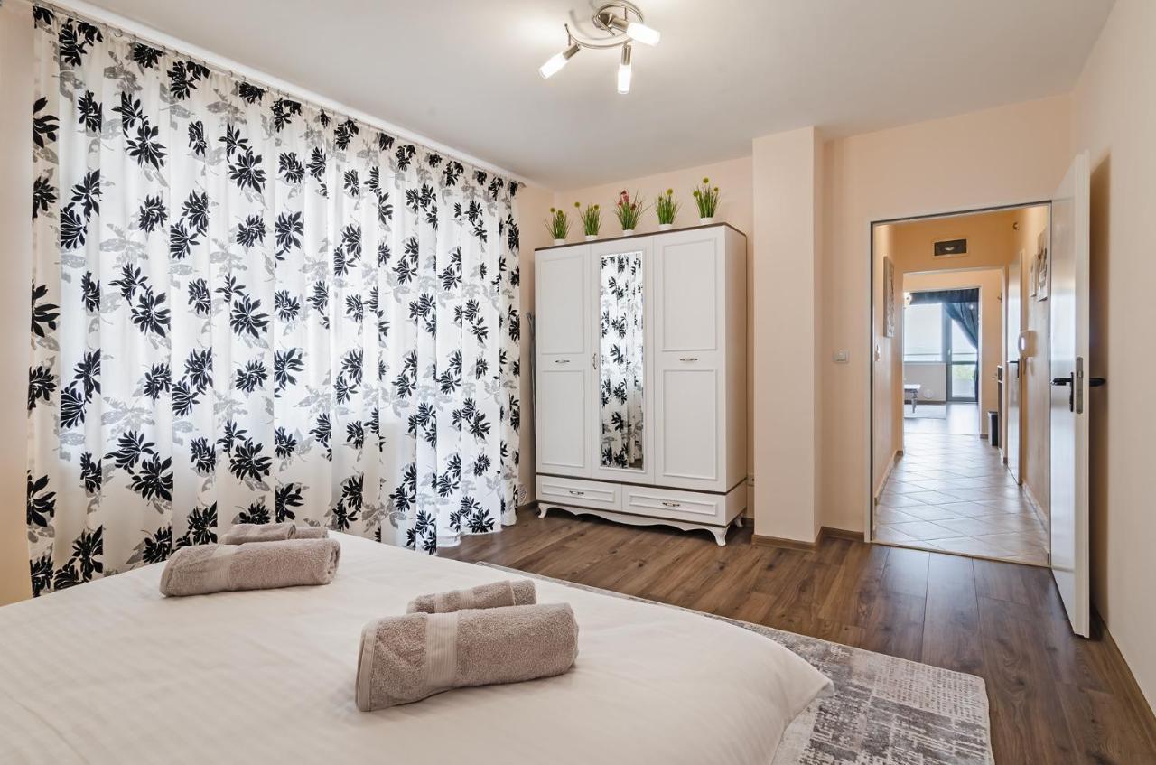 Апартаменти Ивайло / Ivaylo Apartments Burgas ภายนอก รูปภาพ