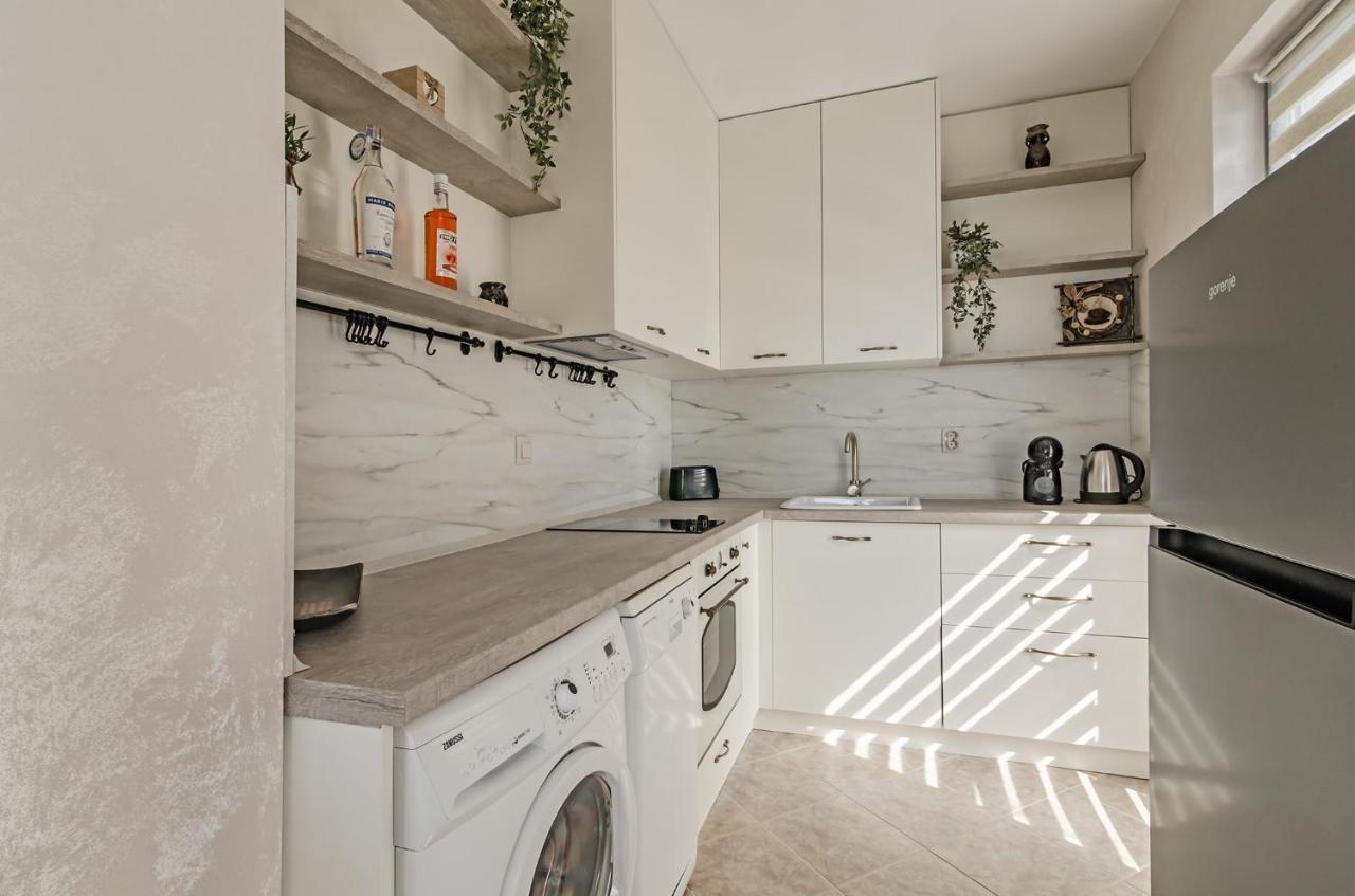 Апартаменти Ивайло / Ivaylo Apartments Burgas ภายนอก รูปภาพ